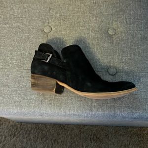 Caslon ankle booties